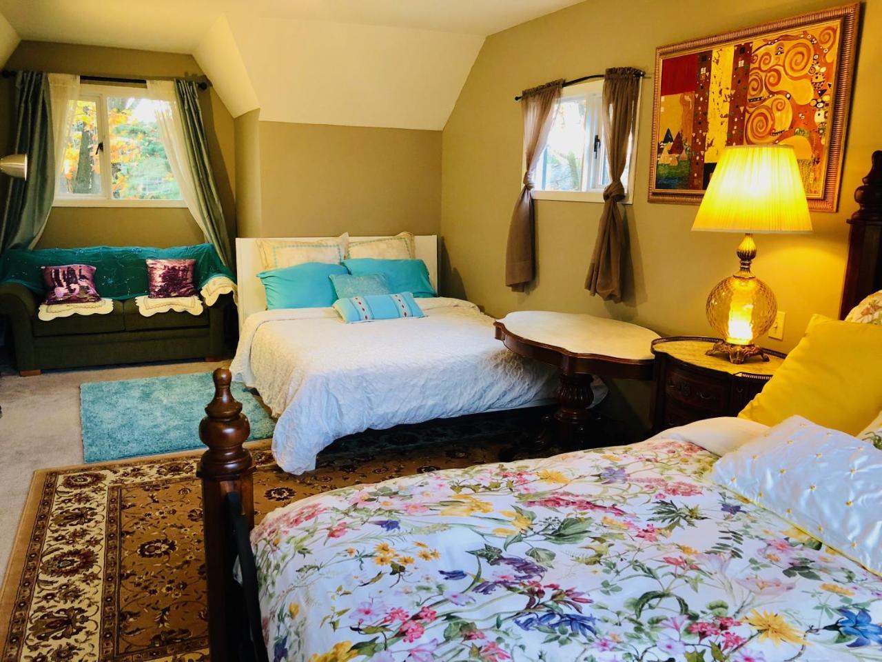 Bed and Breakfast The Sunshine House-Free Parking Ванкувер Экстерьер фото